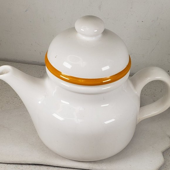 Vintage 1970’s Waechtersbach White/Yellow Coffee / Teapot Made In West Germany - Picture 2 of 12